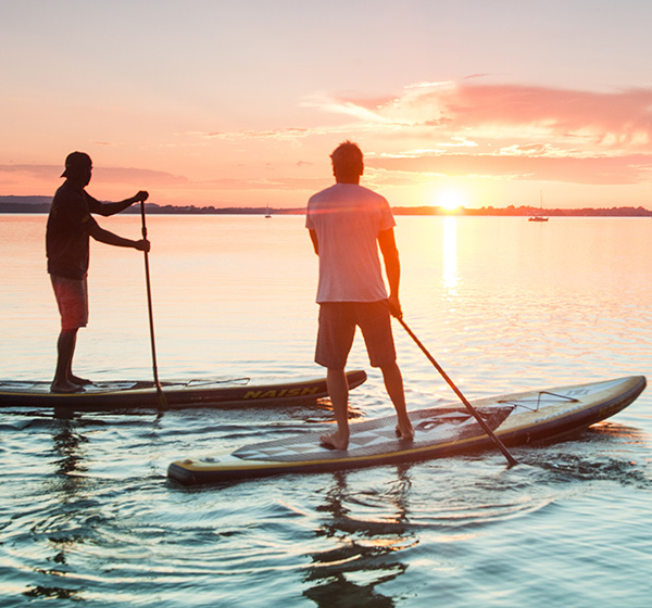 STAND UP PADDLE